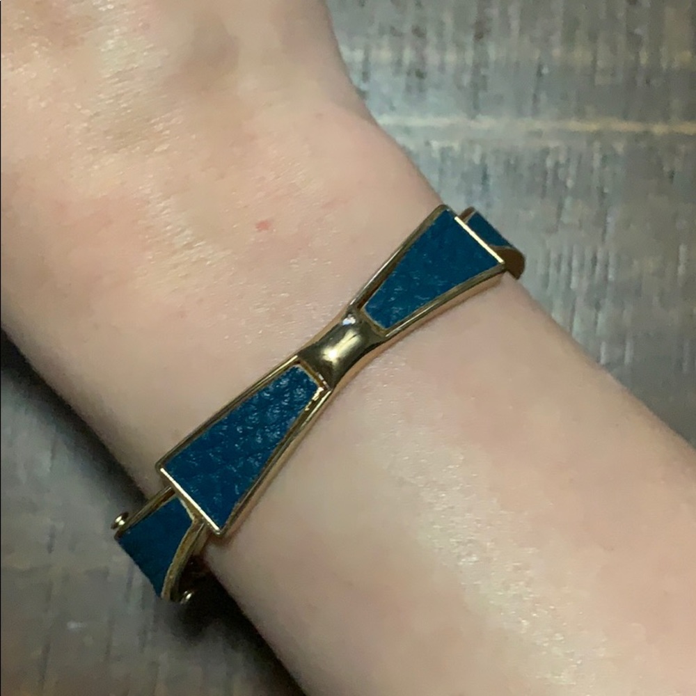 Turquoise and gold bow bracelet